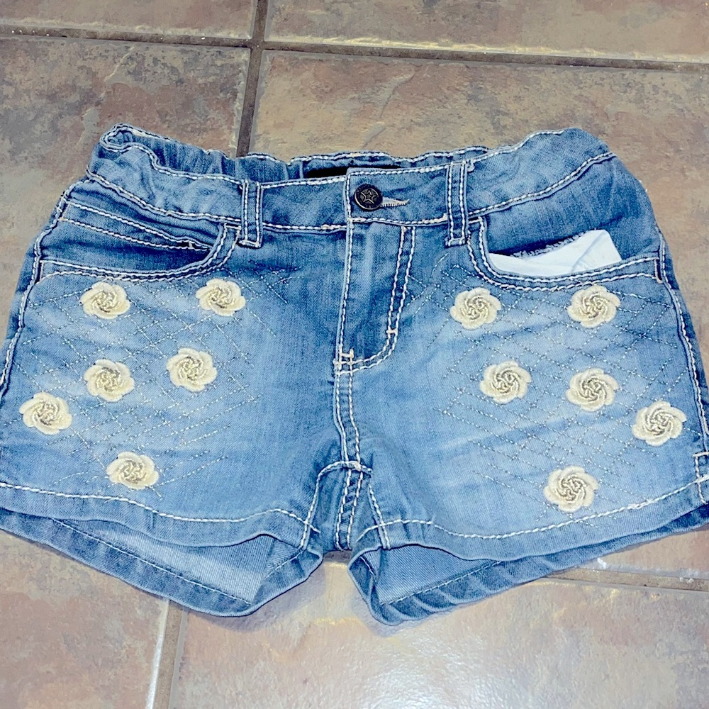Vanilla star shorts